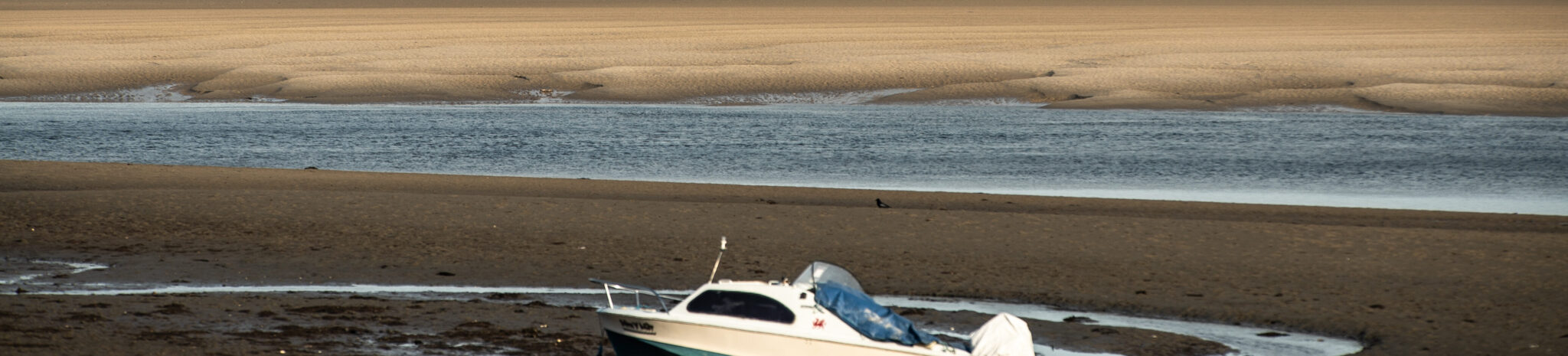 Porthmadog-harbour-1-scaled-aspect-ratio-2048-465